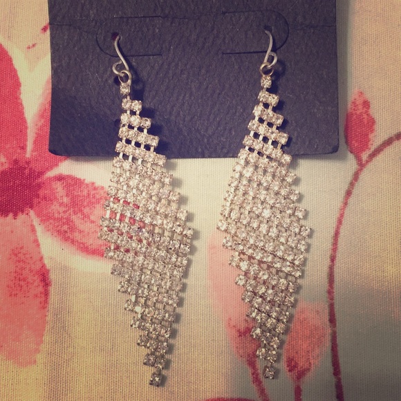 Silver earrings - Picture 1 of 2